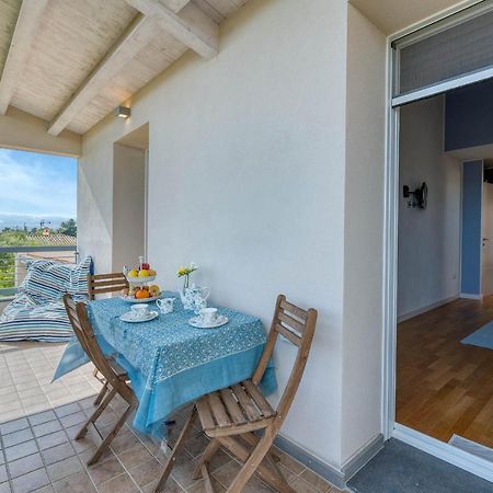 La Casa Degli Ulivi Appartamento In Villa Con Patio Quartu Sant'Elena Luaran gambar